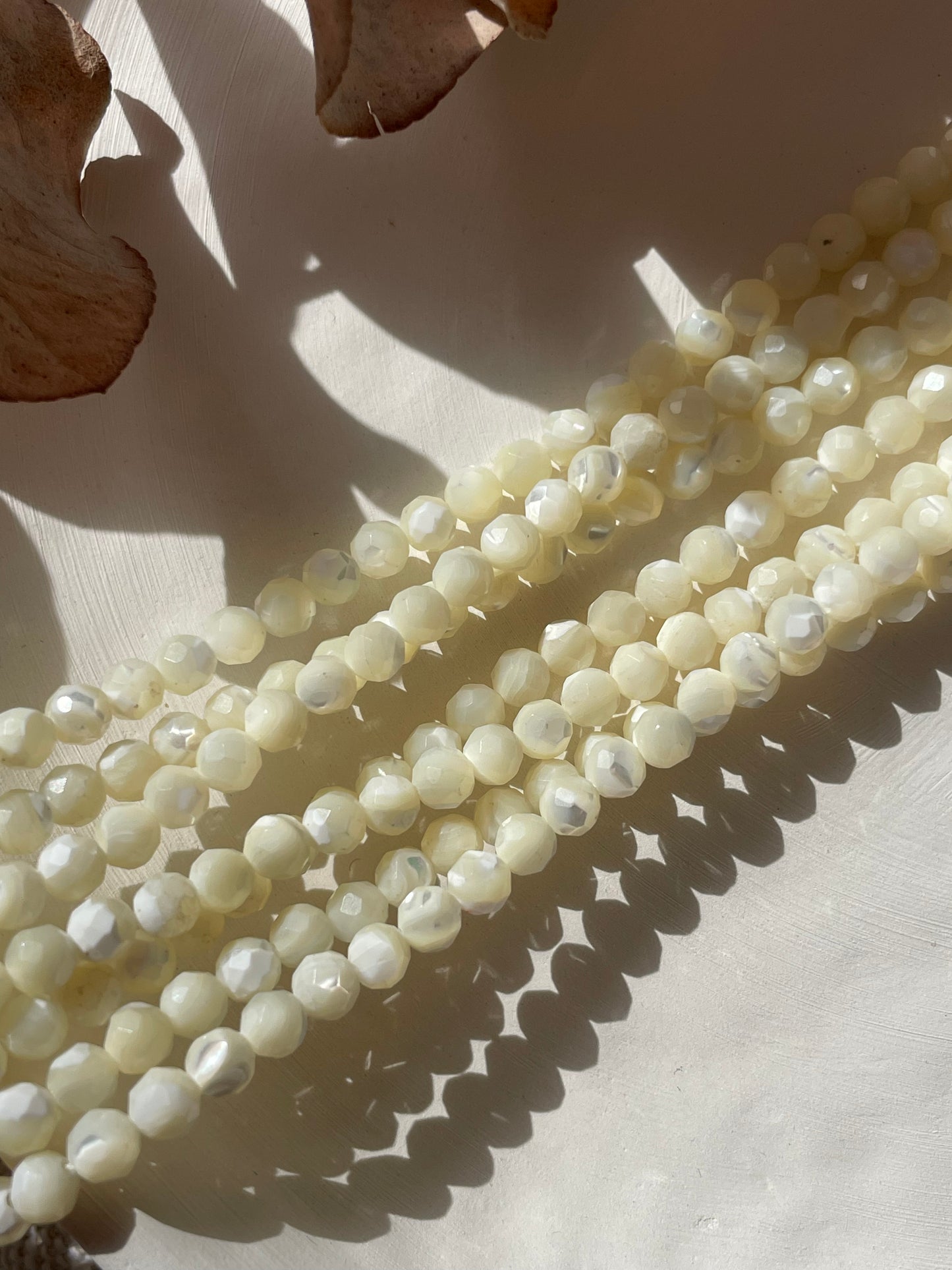 Natural Mother of Pearl 4.1mm Beads